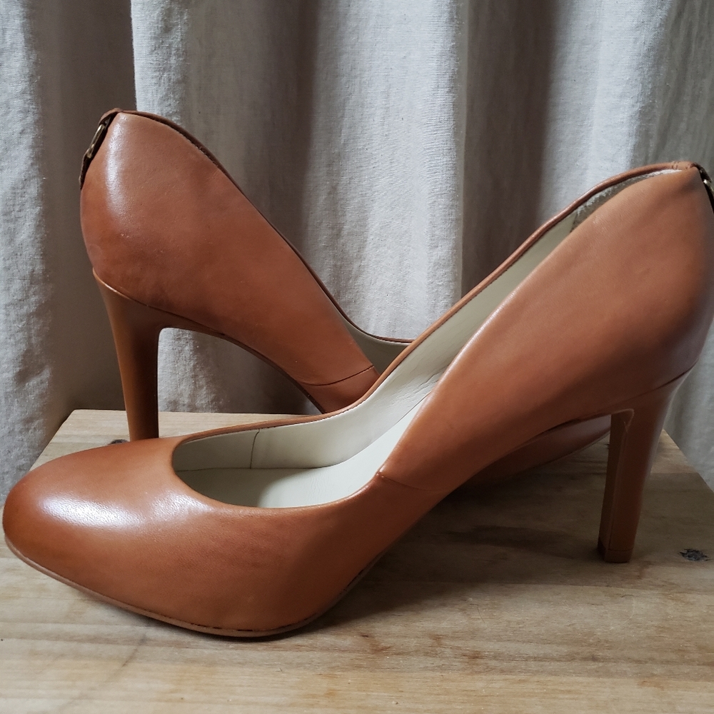 Aldo tan leather 3" pumps